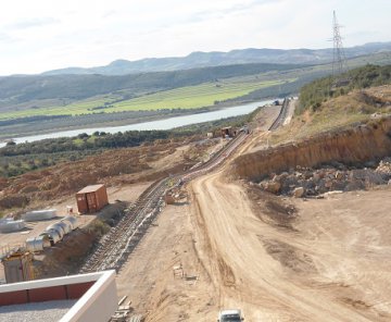 Tunus - Carthage Cement Plant - Kırıcı, Hammadde Nakil Sistemi, Ön Homojenizasyon Montajı